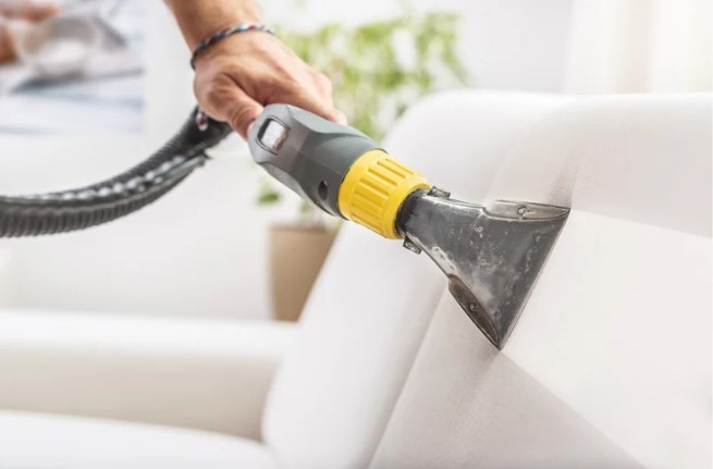 Ambiente corporativo com estofados higienizados pela Go Clean